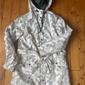 Helly Hansen White and Black Printed Hooded Shell